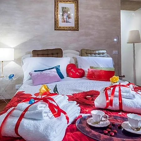 Abbraccio Di Romeo Verona
