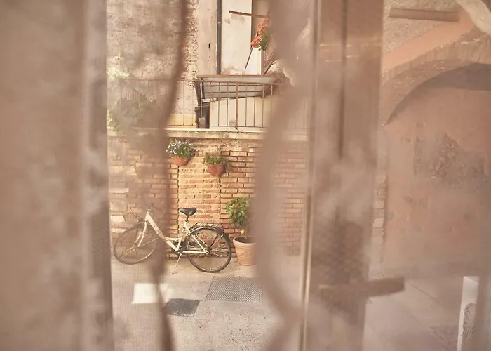 Abbraccio Di Romeo