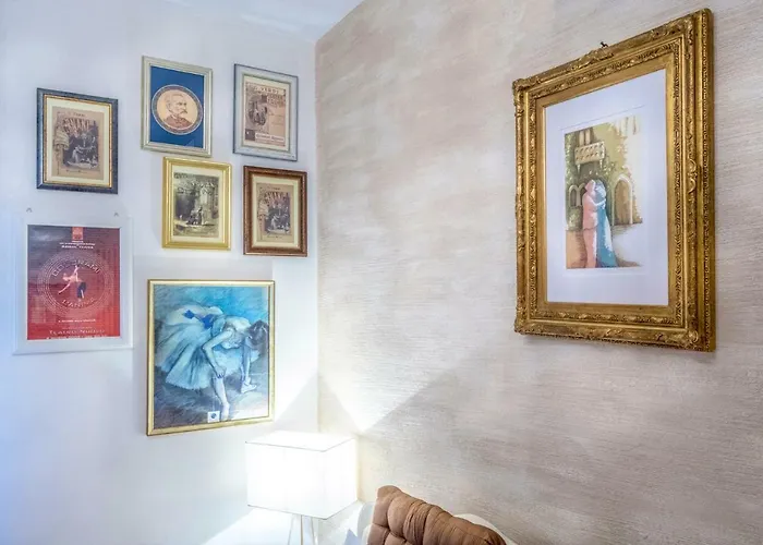 Abbraccio Di Romeo