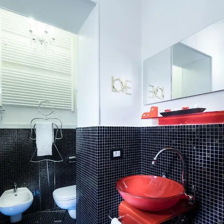 Abbraccio Di Romeo Verona