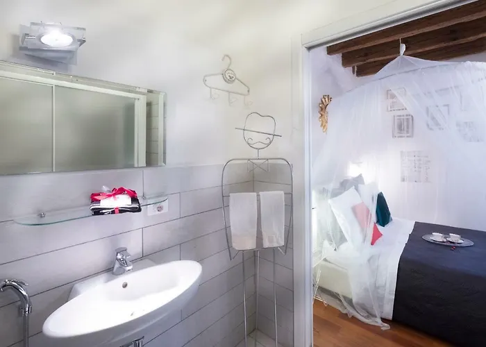 Abbraccio Di Romeo 3*